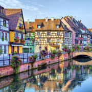 Весна в Парижі