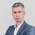 Денис Овчаров